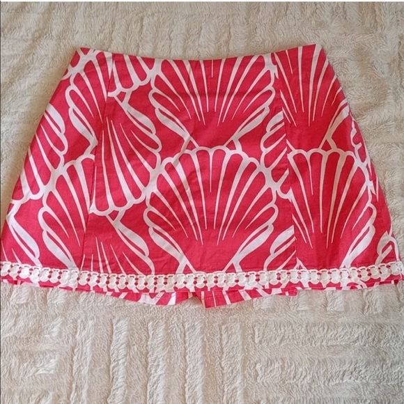Crown & Ivy - coral / pink seashell print skort - Picture 3 of 4